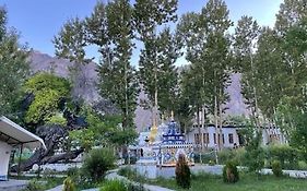 Apple Nubra Cottage